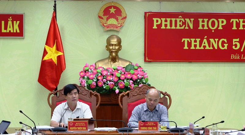 anh 2 bài 3
